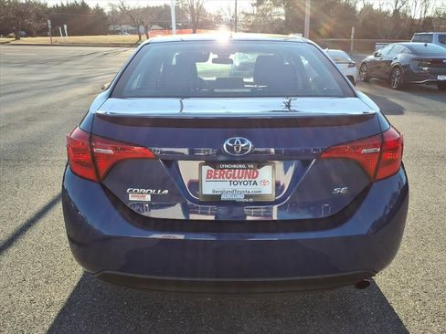 Used 2019 Toyota Corolla SE w/ SE Premium Package image 10