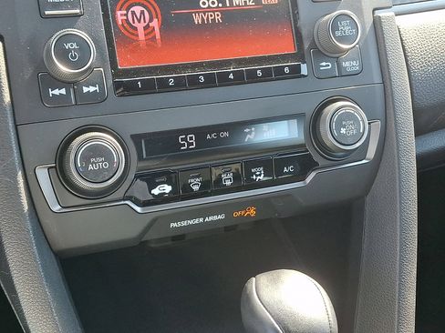 Used 2017 Honda Civic Sport image 15