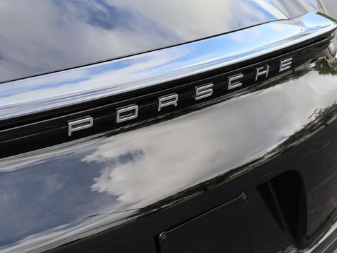 Used 2019 Porsche 718 Cayman RWD image 6