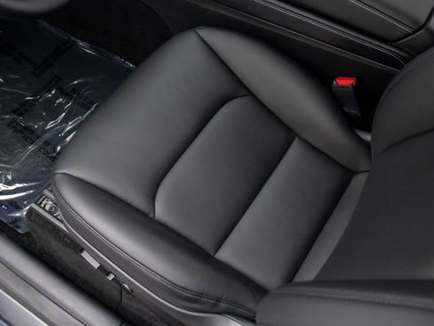 Used 2023 Tesla Model Y Long Range image 13