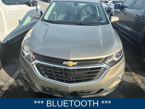 Used 2018 Chevrolet Equinox LT FWD image 2