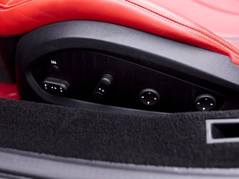 Used 2022 Ferrari F8 Tributo RWD image 55