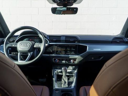 Certified 2025 Audi Q3 2.0T Premium Plus w/ Premium Plus Package image 21