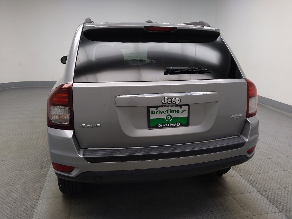 Used 2017 Jeep Compass Latitude AWD/4WD image 6