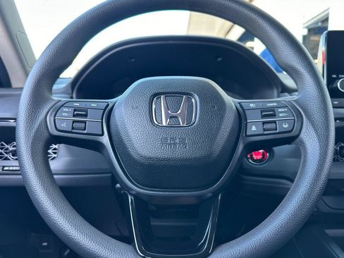Certified 2025 Honda Accord LX image 21