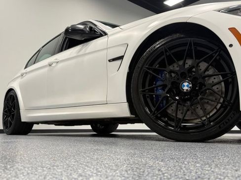 Used 2017 BMW M3 RWD image 3