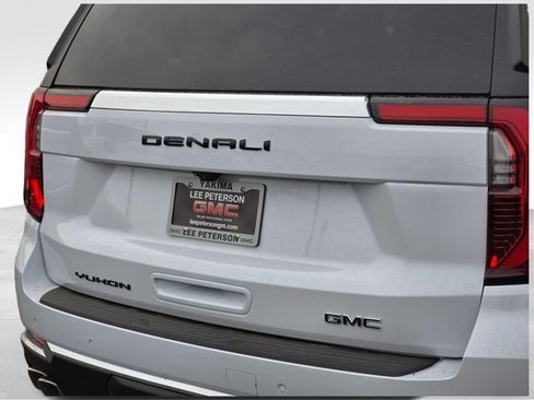 New 2026 GMC Yukon Denali AWD/4WD image 14