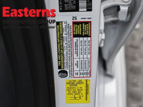 Used 2025 Toyota Camry SE w/ Convenience Package FWD image 35