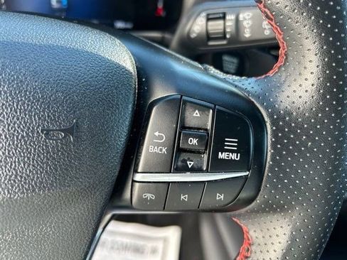Used 2025 Ford Escape ST-Line AWD/4WD image 16