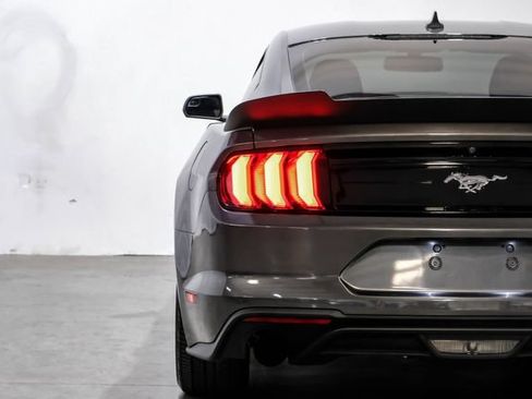 Used 2020 Ford Mustang Coupe w/ Equipment Group 101A RWD image 37