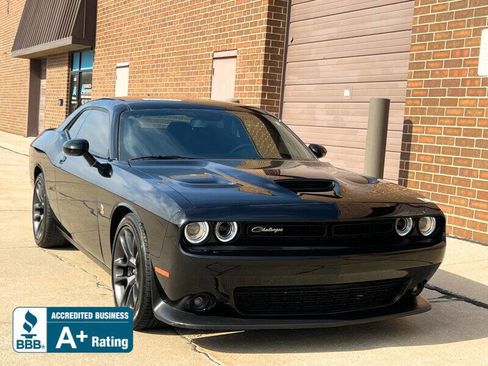 Used 2021 Dodge Challenger R/T Scat Pack image 1