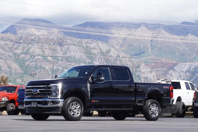 Used 2025 Ford F350 Lariat w/ Camper Package AWD/4WD image 5