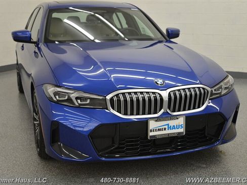 Used 2024 BMW 330i Sedan w/ M Sport Package RWD image 7