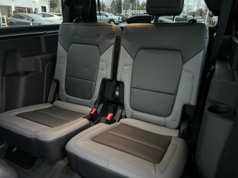 Used 2022 Ford Bronco Black Diamond image 9