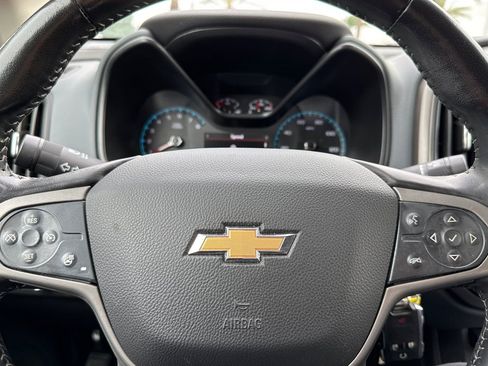 Used 2022 Chevrolet Colorado Z71 AWD/4WD image 22