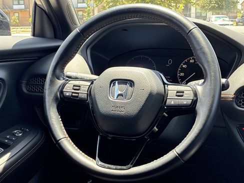 Certified 2025 Honda HR-V Sport image 23
