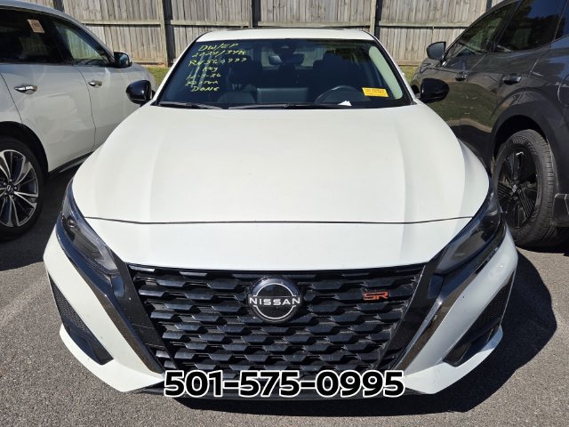 Used 2024 Nissan Altima 2.5 SR w/ SR Premium Package FWD image 6