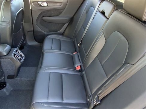 New 2026 Volvo XC40 B5 Core image 18