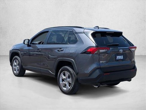 Used 2025 Toyota RAV4 XLE FWD image 7