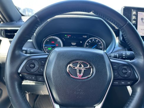 Used 2021 Toyota Venza XLE w/ Softex Package AWD/4WD image 17
