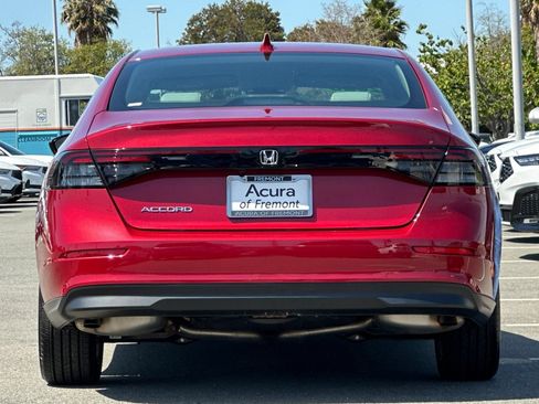 Used 2025 Honda Accord LX image 5