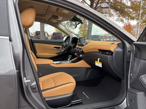 New 2025 Nissan Sentra SV w/ SV Premium Package image 18