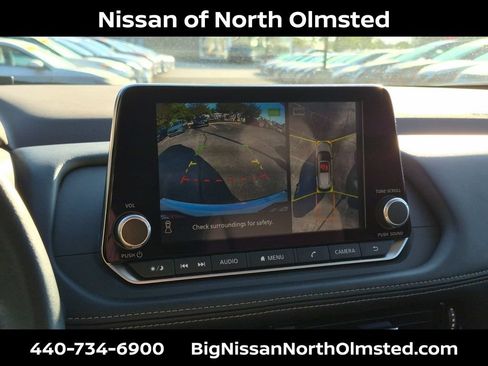 Used 2023 Nissan Rogue SL AWD/4WD image 17