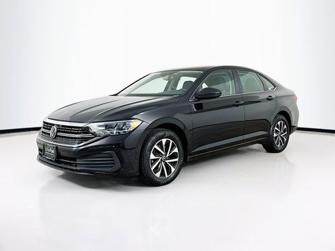 Used 2024 Volkswagen Jetta S image 3