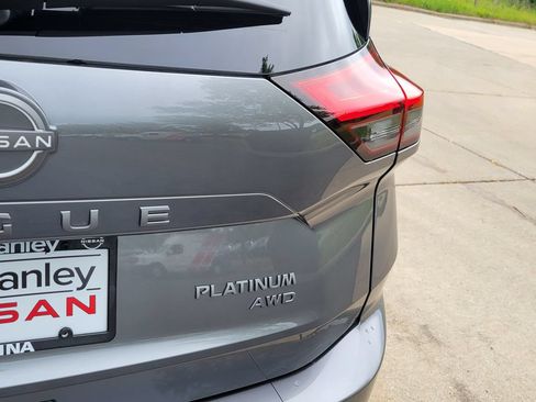 Certified 2026 Nissan Rogue Platinum w/ Platinum Premium Package AWD/4WD image 15