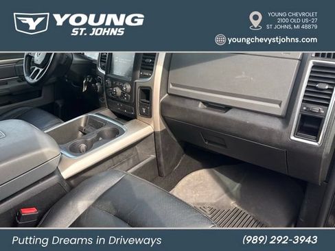 Used 2018 RAM 1500 Classic SLT w/ SLT Plus D←cor Group AWD/4WD image 30