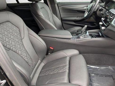 Used 2023 BMW 530i w/ Premium Package RWD image 22