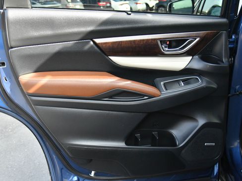 Used 2022 Subaru Ascent Touring image 38