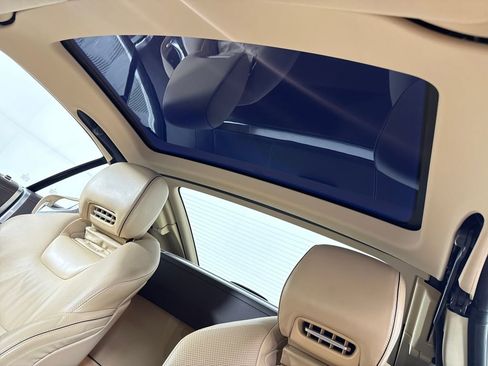 Used 2013 Mercedes-Benz SL 550 image 17