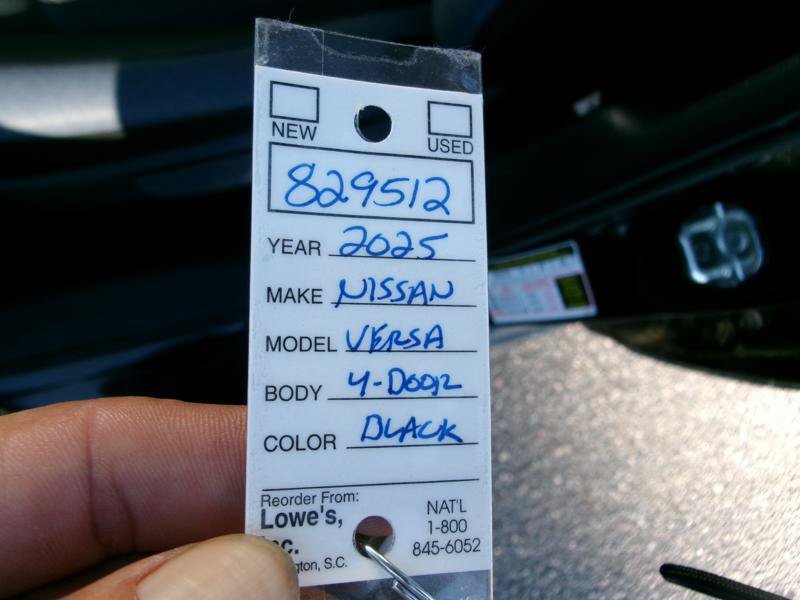 Used 2025 Nissan Versa SV FWD image 15