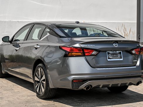Used 2022 Nissan Altima 2.5 SL AWD/4WD image 11