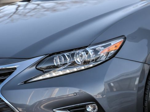 Used 2018 Lexus ES 350 image 3
