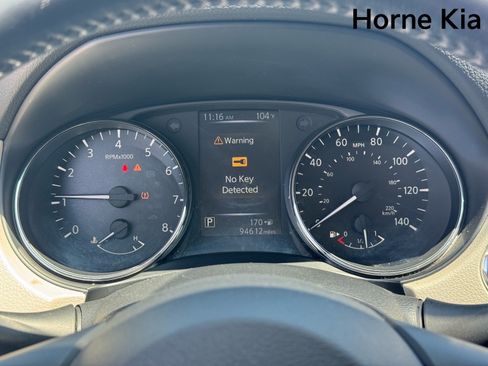 Used 2017 Nissan Rogue Sport SL FWD image 17