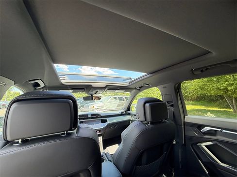 New 2025 Audi Q3 2.0T Premium image 27