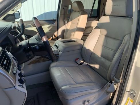 Used 2016 GMC Yukon Denali w/ Enhanced Security Package image 8