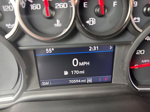 Used 2021 Chevrolet Suburban Z71 image 28