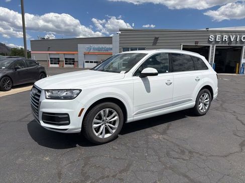 Used 2017 Audi Q7 3.0T Premium Plus w/ Premium Plus Package AWD/4WD image 13