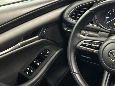 Used 2023 MAZDA MAZDA3 s image 19