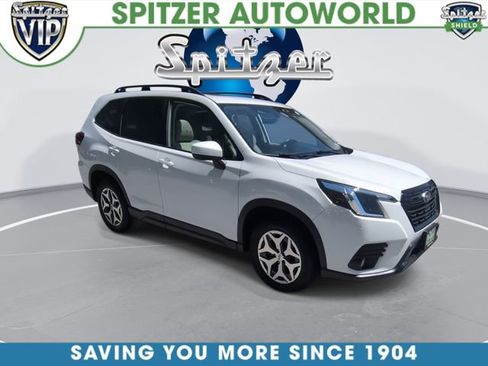 Used 2023 Subaru Forester Premium AWD/4WD image 2