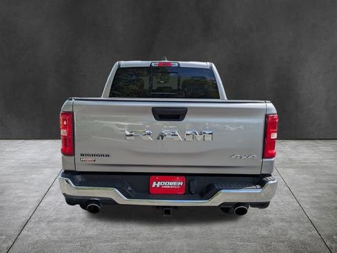 Used 2025 RAM 1500 Big Horn AWD/4WD image 5