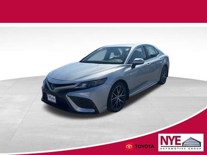 Used 2021 Toyota Camry SE w/ Carpet Mat Package (TMS)
