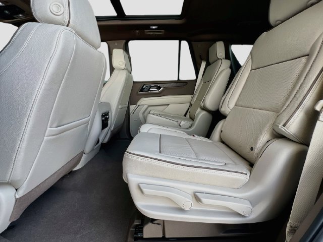 New 2027 GMC Yukon Denali w/ Sun & Power Step Package RWD image 17