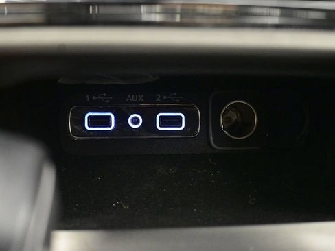 Used 2021 Jeep Grand Cherokee Altitude image 34