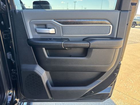 Used 2022 RAM 2500 Big Horn AWD/4WD image 29