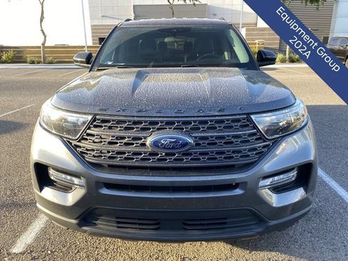 Used 2024 Ford Explorer XLT w/ Equipment Group 202A RWD image 8