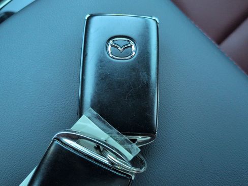 Used 2024 MAZDA MAZDA3 s image 28